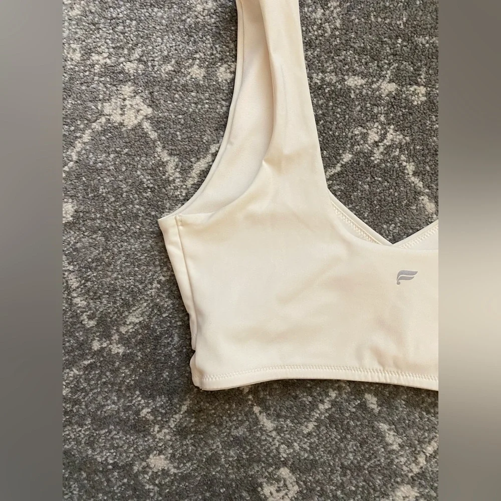 NWT- Fabletics low impact Crossover sports bra Egret -Size Small - Picture 9 of 13